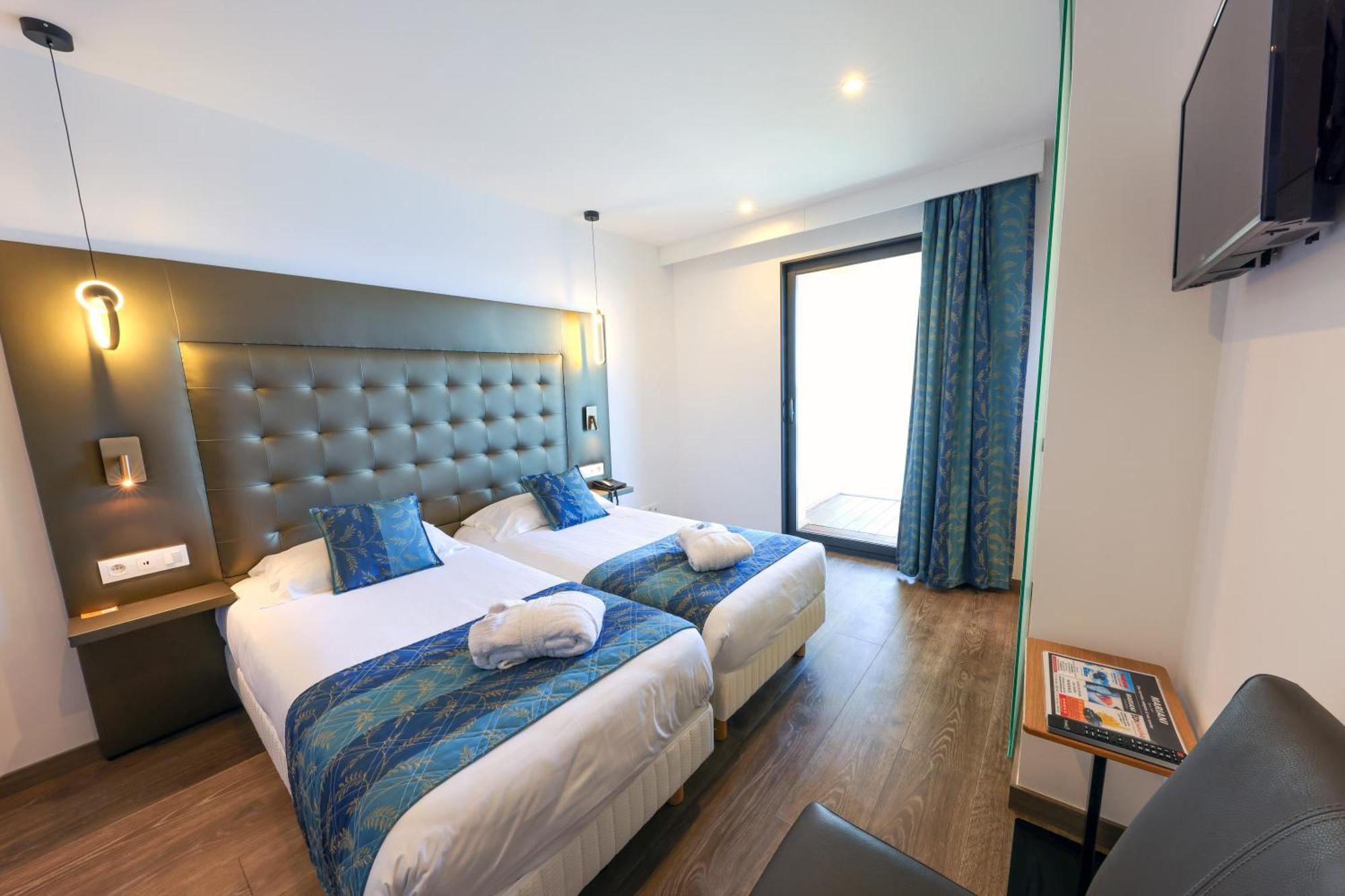 Hotel Saint Christophe Калви Екстериор снимка
