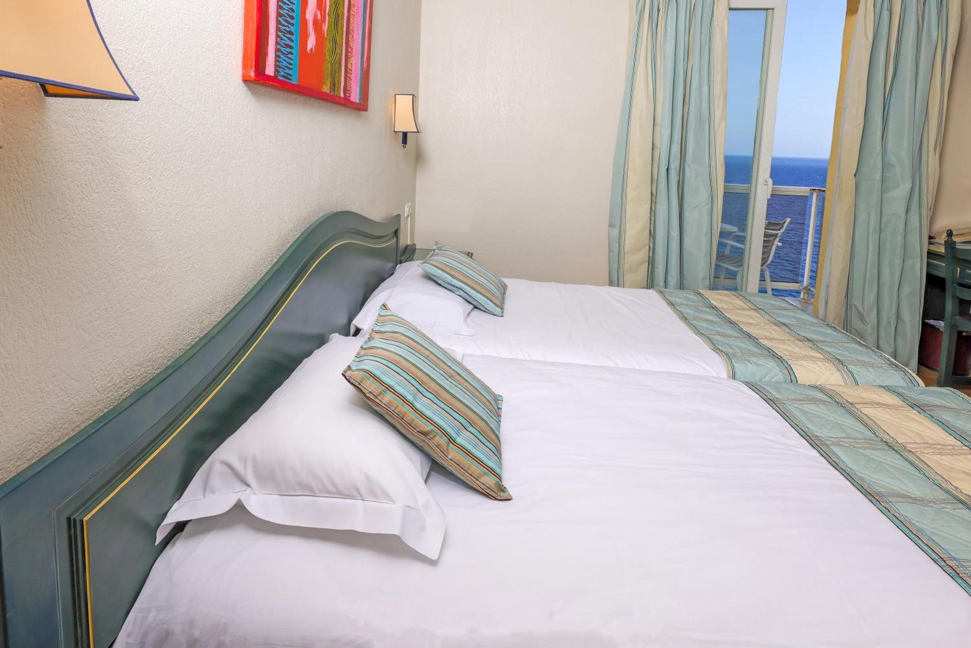 Hotel Saint Christophe Калви Екстериор снимка