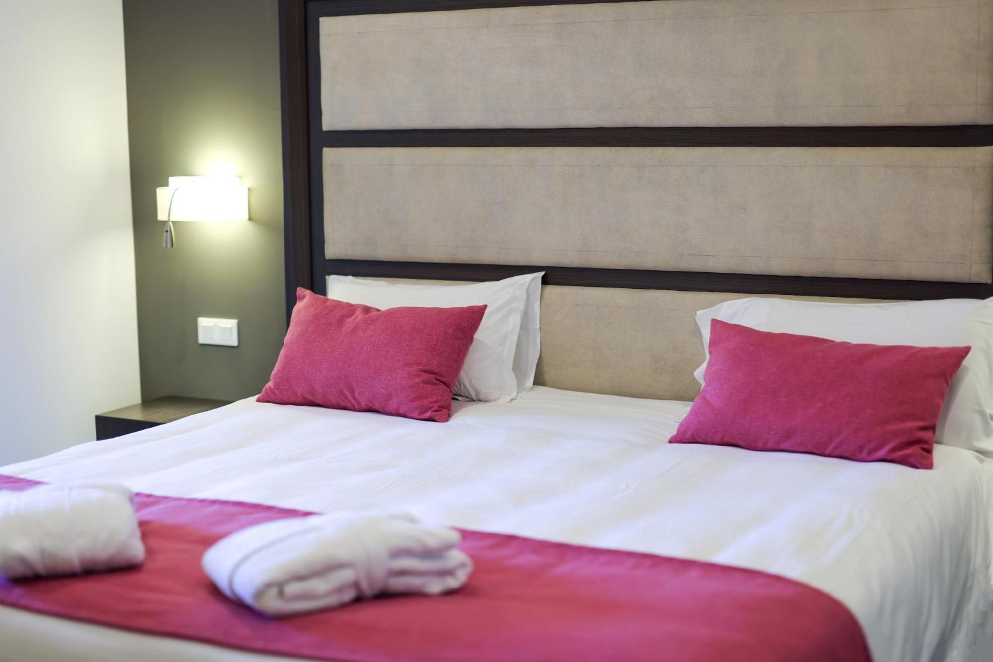 Hotel Saint Christophe Калви Екстериор снимка