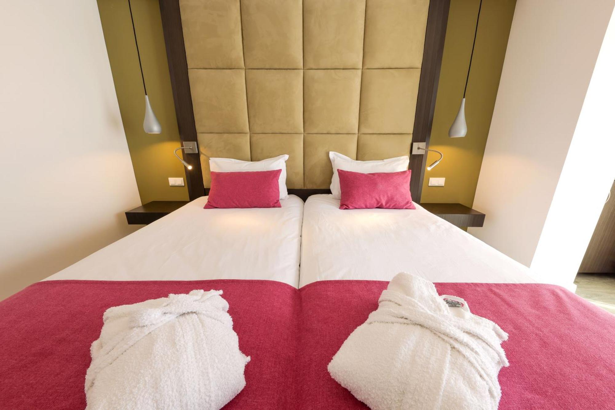 Hotel Saint Christophe Калви Екстериор снимка