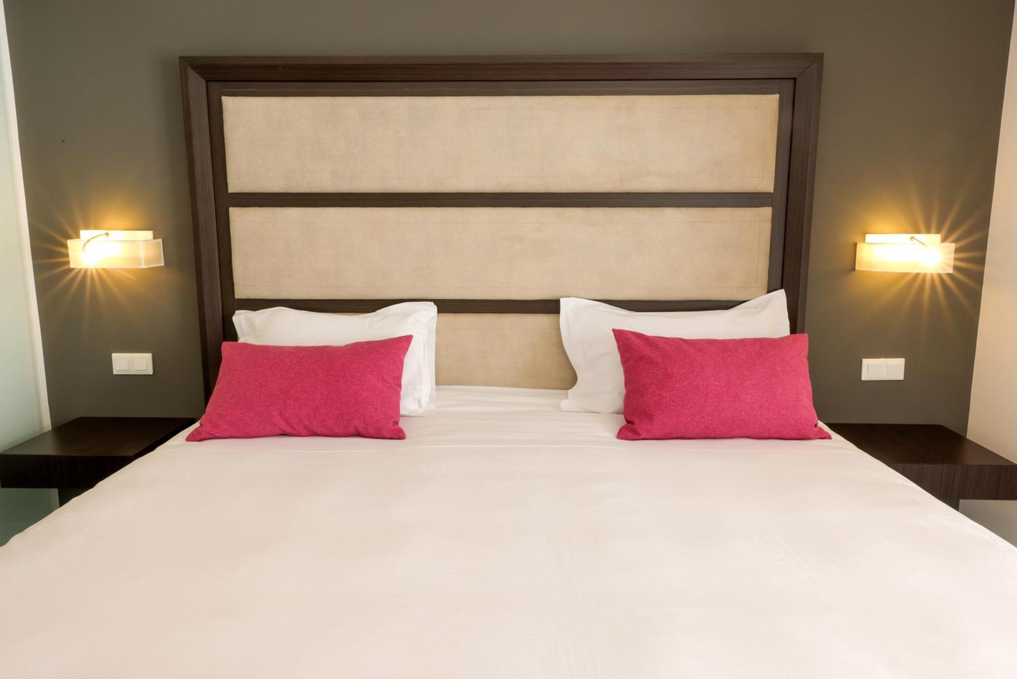 Hotel Saint Christophe Калви Екстериор снимка