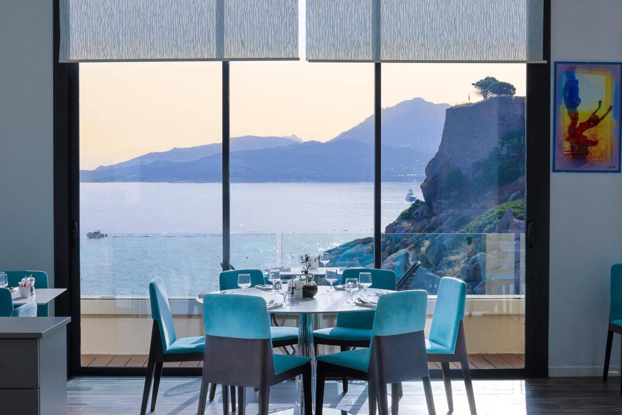 Hotel Saint Christophe Калви Екстериор снимка