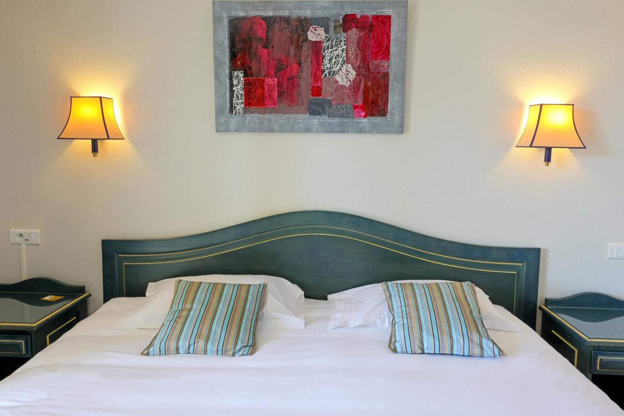 Hotel Saint Christophe Калви Екстериор снимка