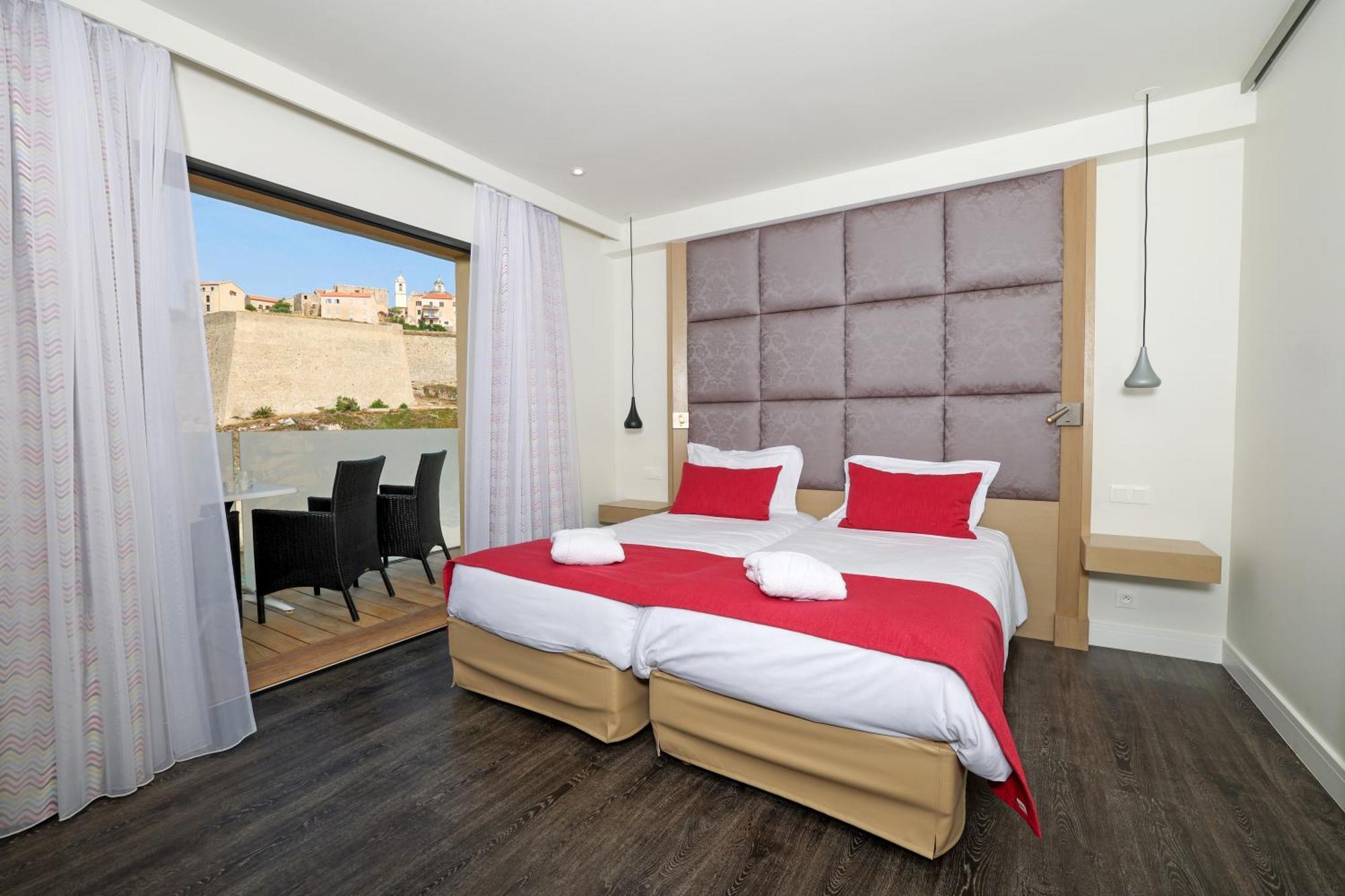 Hotel Saint Christophe Калви Екстериор снимка