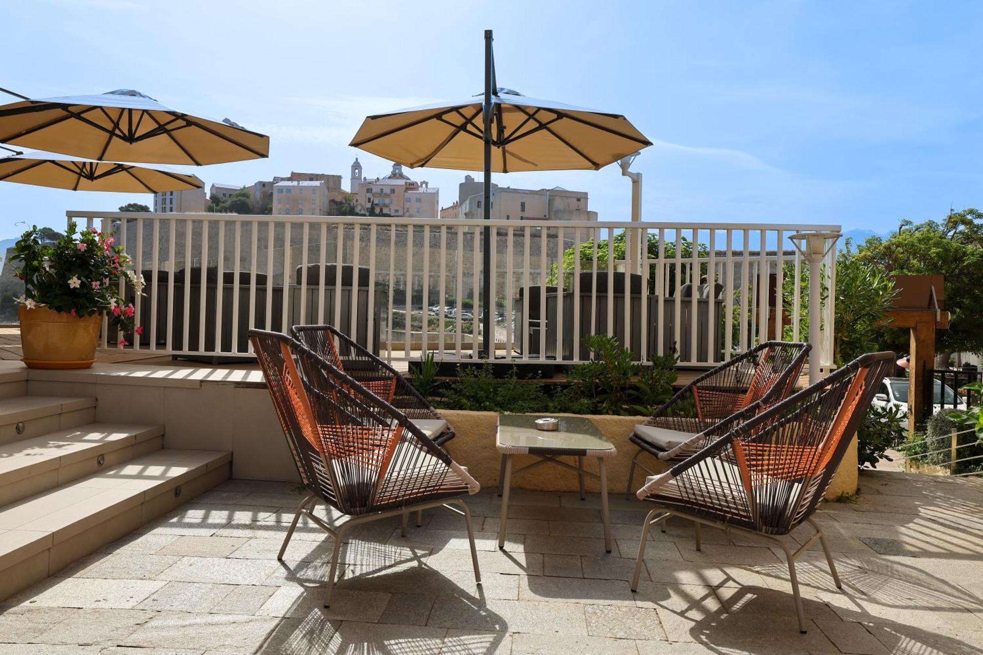 Hotel Saint Christophe Калви Екстериор снимка