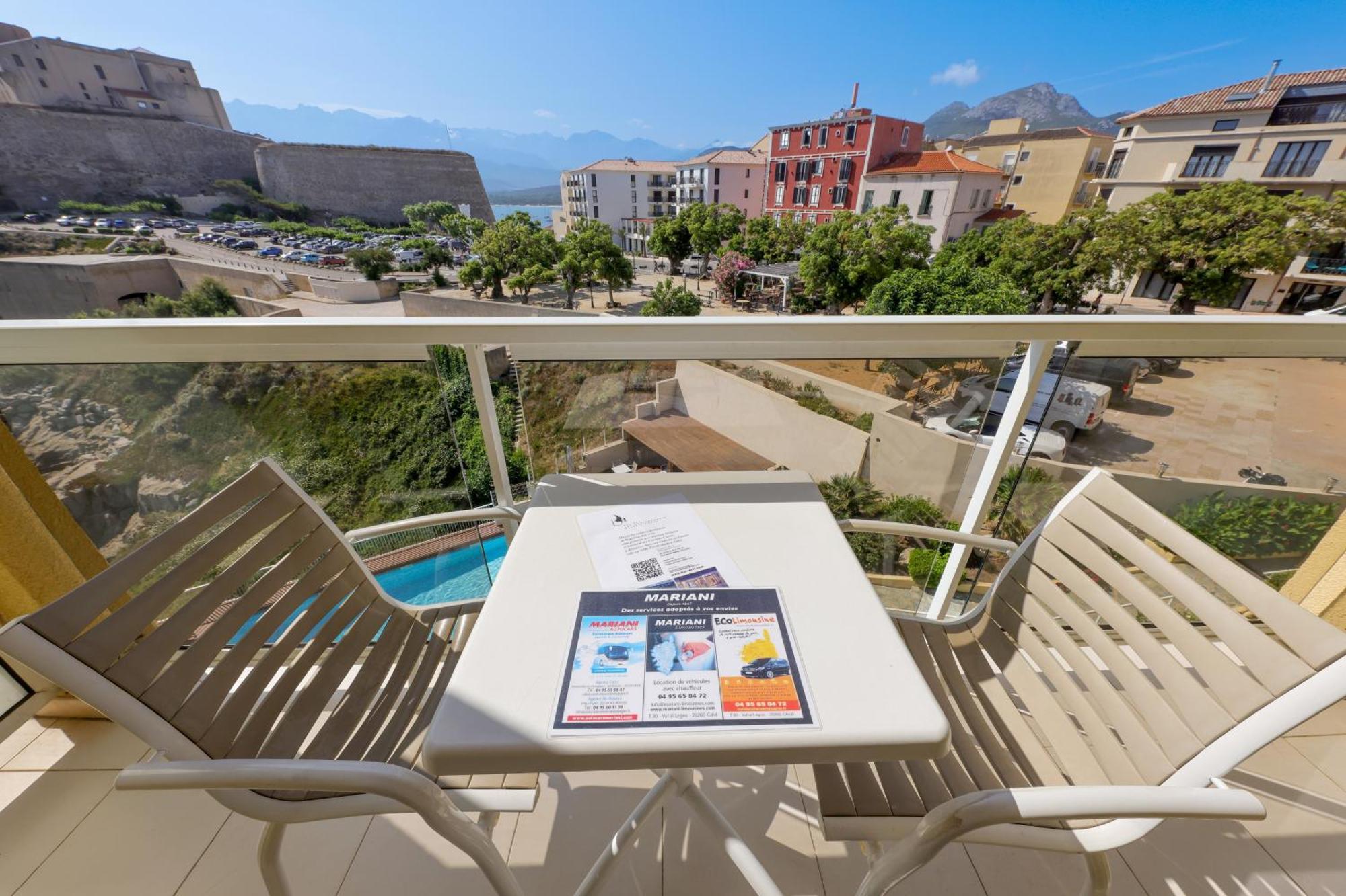 Hotel Saint Christophe Калви Екстериор снимка